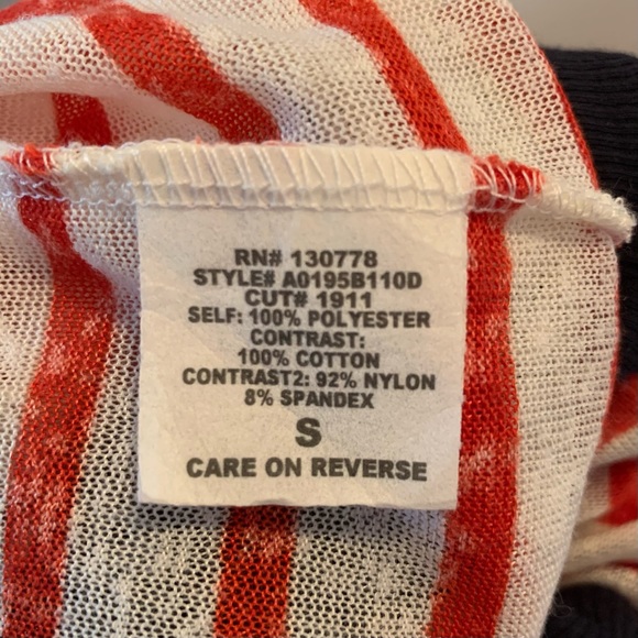 •Living Doll• Lightweight Sleeveless Sweater-SizeS - Picture 6 of 8